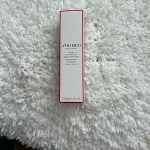 Shiseido Red and White Instant Eye and Lip Makeup Remover